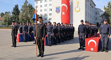 Eğitimlerini tamamlayan acemi erler yemin etti