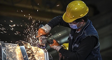 İŞSİZLER ORDUSU GİDEREK ARTIYOR