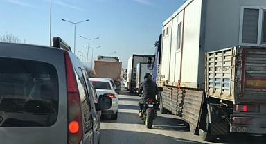 TRAFİK KRİZİ MAHVEDİYOR