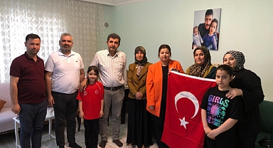 AK Parti İl Heyetinden Şehit Ailesine Ziyaret