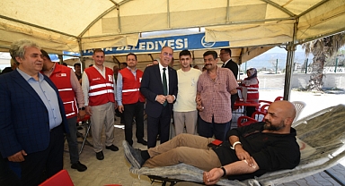 Antakya Belediyesi İle Kızılay El Ele