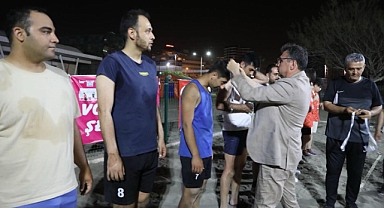 BAŞKAN DÖNMEZ, SPORCULARI ONURLANDIRDI