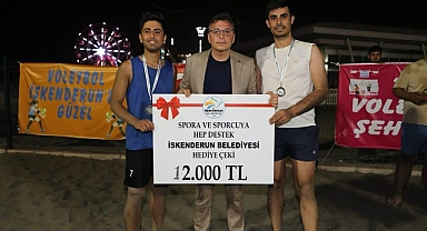 Başkan Dönmez, Sporcuları Onurlandırdı