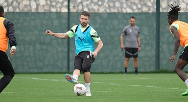 Bordo-Beyazlılar, Başakşehir Maçına İddialı Hazırlanıyor