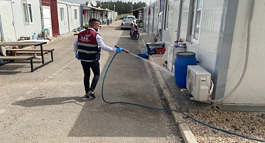 Büyükşehir Bir Ayda 36 Bin Noktada İlaçlama Yaptı