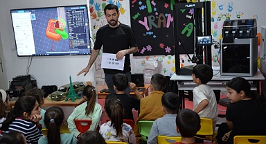 HATAYLI ÇOCUKLAR 3D TASARIM ÖĞRENİYOR