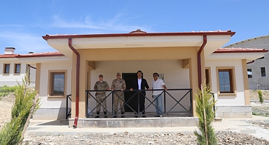 Kaymakam Sert, Sofular-2 Depremzede Köy Evleri'ni İnceledi