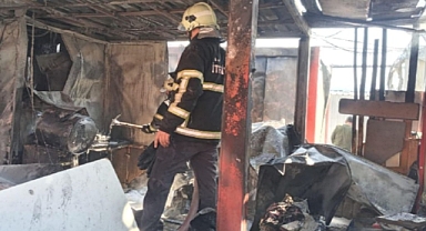 Kullanılmayan Konteynerler Yangında Hasar Gördü