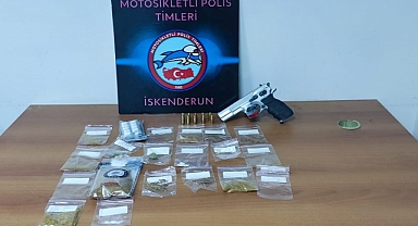 Yasa Dışı Madde Ve Silah Ele Geçirildi