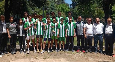 Antakya TOBB Anadolu İmam Hatip Lisesi Yıldızlarda ve Gençlerde Şampiyon Oldu