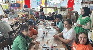 Çini Boyama Etkinliği Düzenlendi