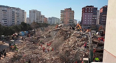 Depremde Yıkılan Sitenin Fenni Mesulüne Dava