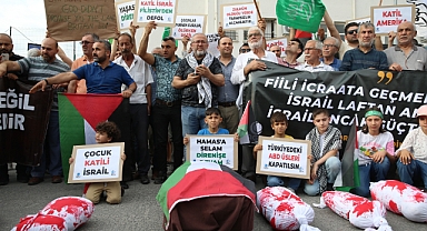İsrail'in Gazze'ye Yönelik Saldırıları Protesto Edildi