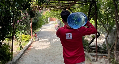 Kızılay Hatay Bağışçılarından Deprem Bölgesinde Yardım Eli