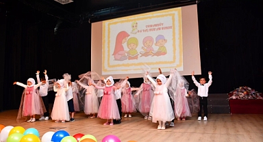 Minikler, Öğrendikleri Duaları Ve Sureleri Okudu