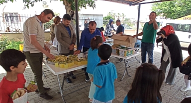 ÖĞRENCİLERE BALIK EKMEK İKRAM EDİLDİ