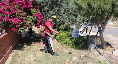15 İlçede İbadethane Ve Mezarlıklarda Çalışma