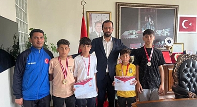 Başkan Yalçın, Aba Güreşi Spor Kulübü Sporcularını Onurlandırdı