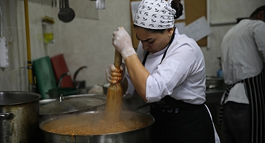 DEPREMDE YIKILAN HATAY GASTRONOMİ EVİ, YEPYENİ MUTFAĞIYLA HAYAT BULDU