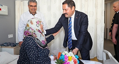 Hatay Valisi Masatlı'dan hastanelere bayram ziyareti