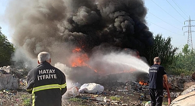 Hurdalıkta Çıkan Yangın Söndürüldü