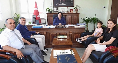 KAYMAKAM DÜNDAR, ŞAMPİYONU AĞIRLADI