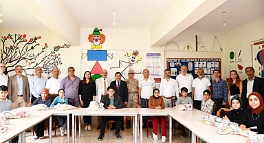 Kaymakam Yılmaz'dan Kömürçukuru Ortaokulu'na Anlamlı Ziyaret