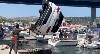 Park edilmek istenen otomobil denize düştü