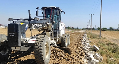 Yol Çalışmaları Devam Ediyor