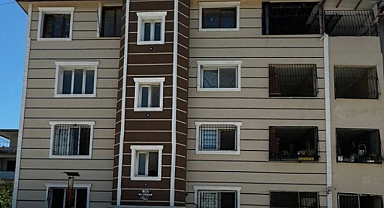 AZ HASARLI BİNAYI YIKACAKLAR