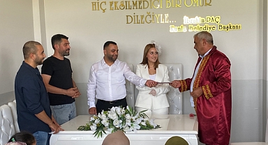 Başkan Paç, Genç Çiftin Mutlu Günlerine Ortak Oldu