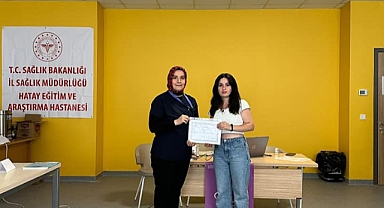 BEBEK DOSTU HASTANEDE EMZİRME EĞİTİMİ VERİLDİ