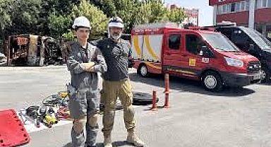 DEPREMDEN SONRA AFAD GÖNÜLLÜSÜ OLDU