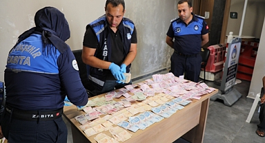 Dilencinin Üzerinden 19 Bin 765 Lira Çıktı