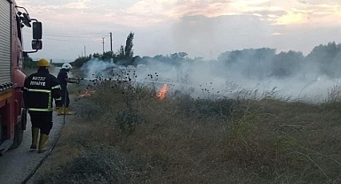 Doğalgaz Borusu Üzerindeki Otluk Alanda Yangın Çıktı