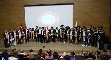 HATAY MKÜ’DE MEZUNİYET TÖRENİ DÜZENLENDİ