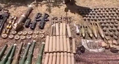 Komandolar, Çok Sayıda Silah Ele Geçirdi