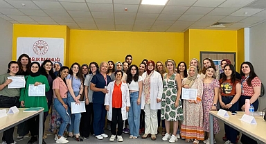 Kursiyerlere Belgeleri Verildi