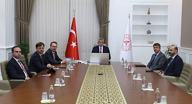 Memişoğlu'ndan 81 İl Sağlık Müdürü ile Çevrim İçi Toplantı