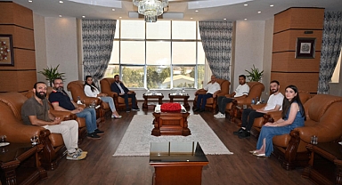 Rektör Eren, Başarılı Hocaları Ve Öğrencilerini Kabul Etti