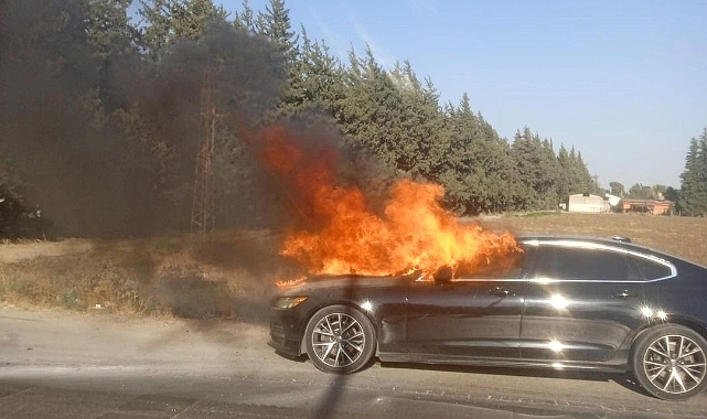 Seyir Halindeki Otomobil Yandı