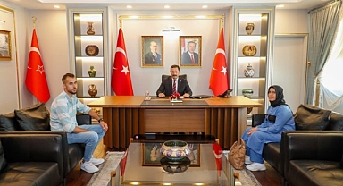 Vali Masatlı Şehit Ailesini Ağırladı