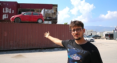 Aracı Korumak İçin Konteynerin Üstüne Yerleştirdi