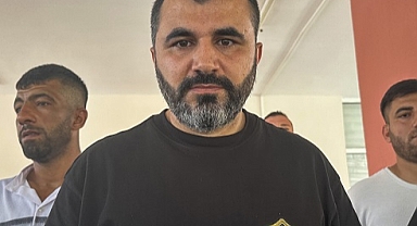 Evinin önündeki kazada ölen çocuğun ailesi üzüntü yaşıyor