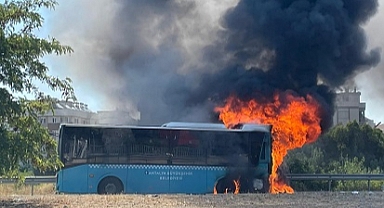 Halk otobüsünde çıkan yangın söndürüldü