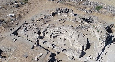Hatay'da Epiphaneia Antik Kenti'ndeki çalışmalar meclis binasında yoğunlaştı