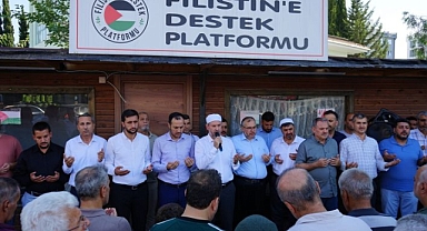 İsmail Haniyye İçin Dua Edildi