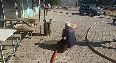 Konteynerde çıkan yangın söndürüldü