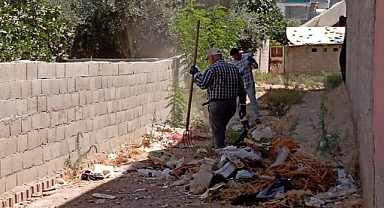 Mahallelerde Çevre Temizliğine Devam
