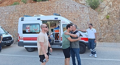 Orman yangınına müdahale eden helikopter suya düştü